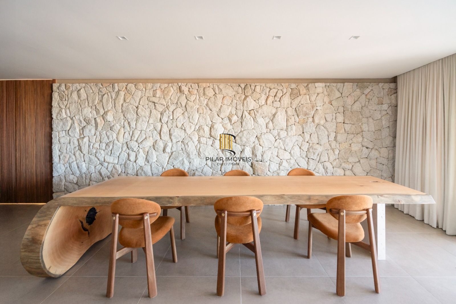 Cobertura para Venda - 483.85m², 3 dormitórios, sendo 3 suites, 4 vagas - Vila Assunção