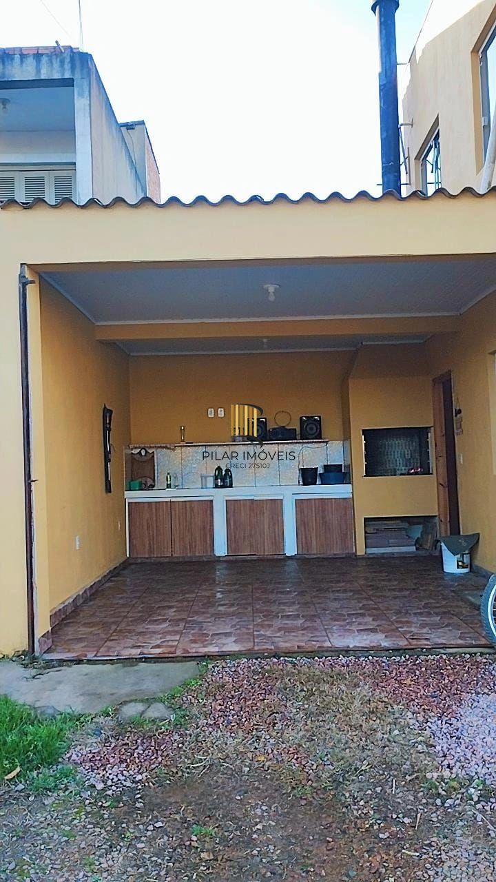 Casa 2 dormitórios no bairro Ponta Grossa
