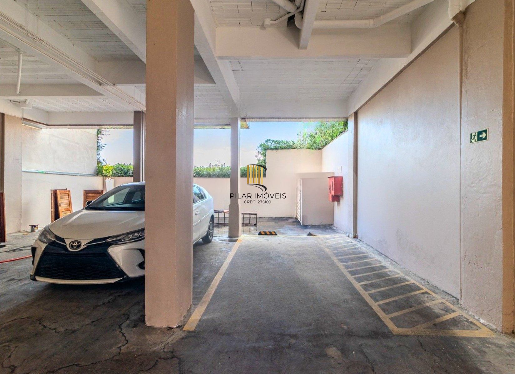 Apartamento com 114.02m², 3 dorm, Petrópolis com lareira e churrasqueira