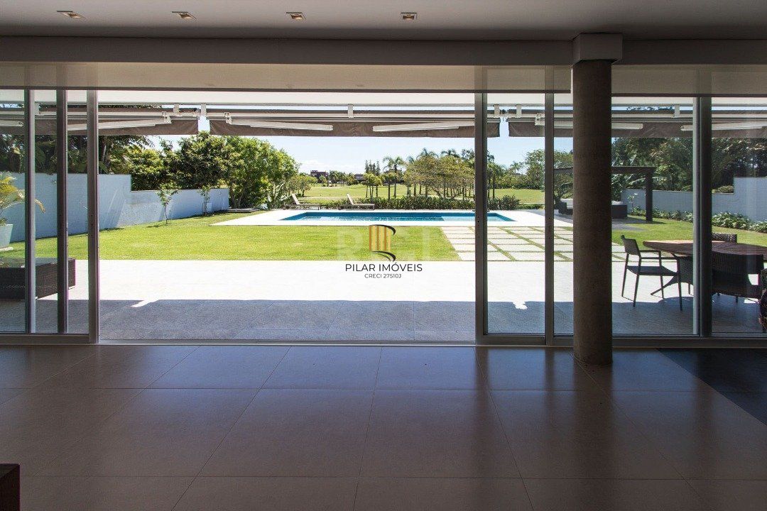 Casa Condominio para Venda - 707.4m², 6 dormitórios, sendo 6 suites, 4 vagas - Terra Ville