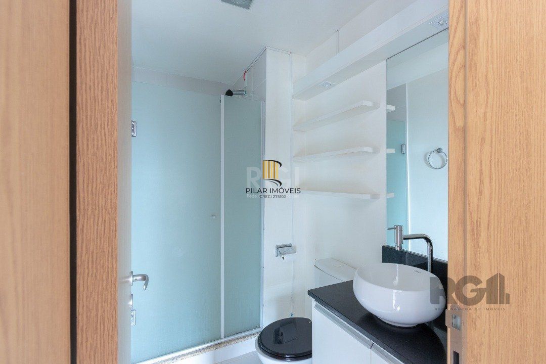 Apartamento de 50,85m2, 2 dormitórios, 1 banheiro e 1 vaga escriturada.