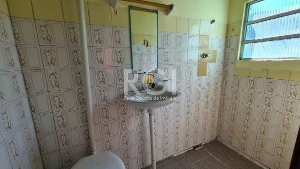 Terreno com 10,00 X 61,60 - Bairro Tristeza