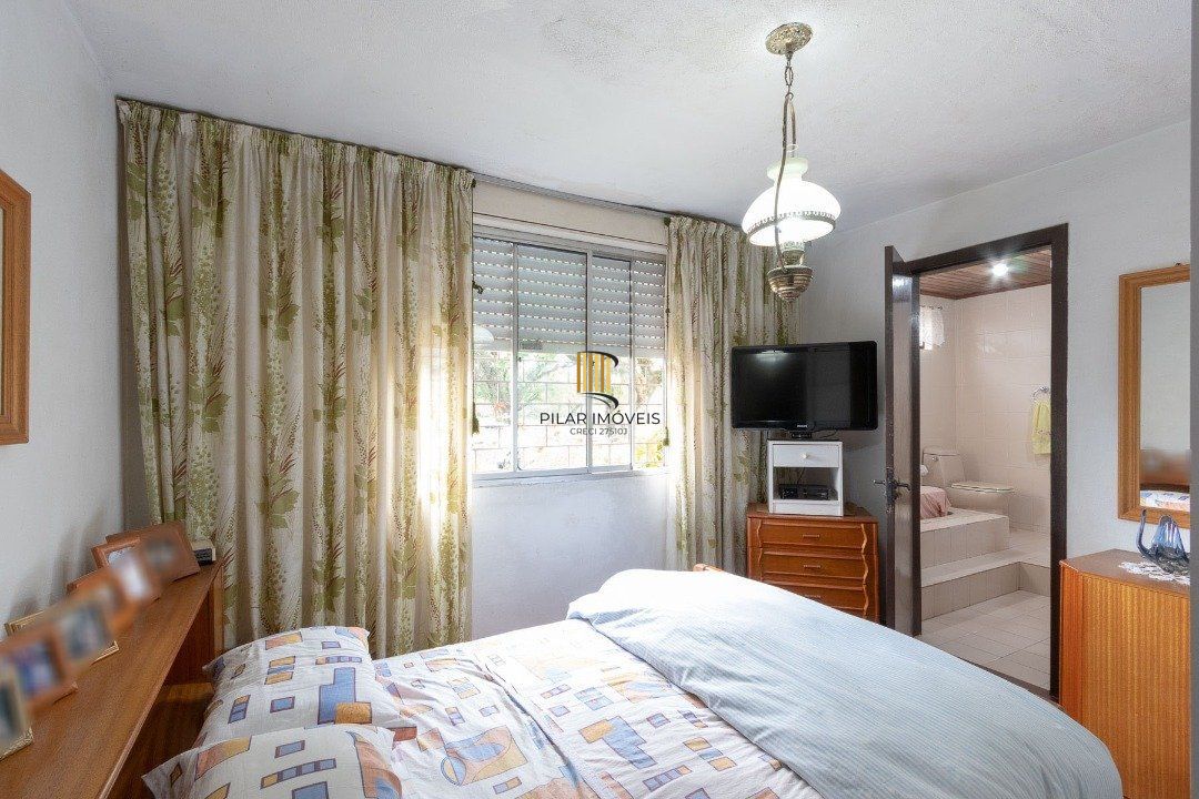 Casa para Venda - 200m², 3 dormitórios, sendo 1 suites, 1 vaga - Aberta dos Morros