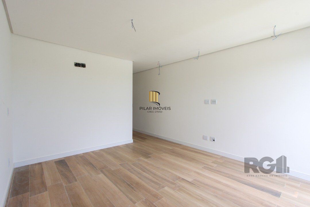 Casa de Condomínio 4 dormitórios no bairro Belém Novo
