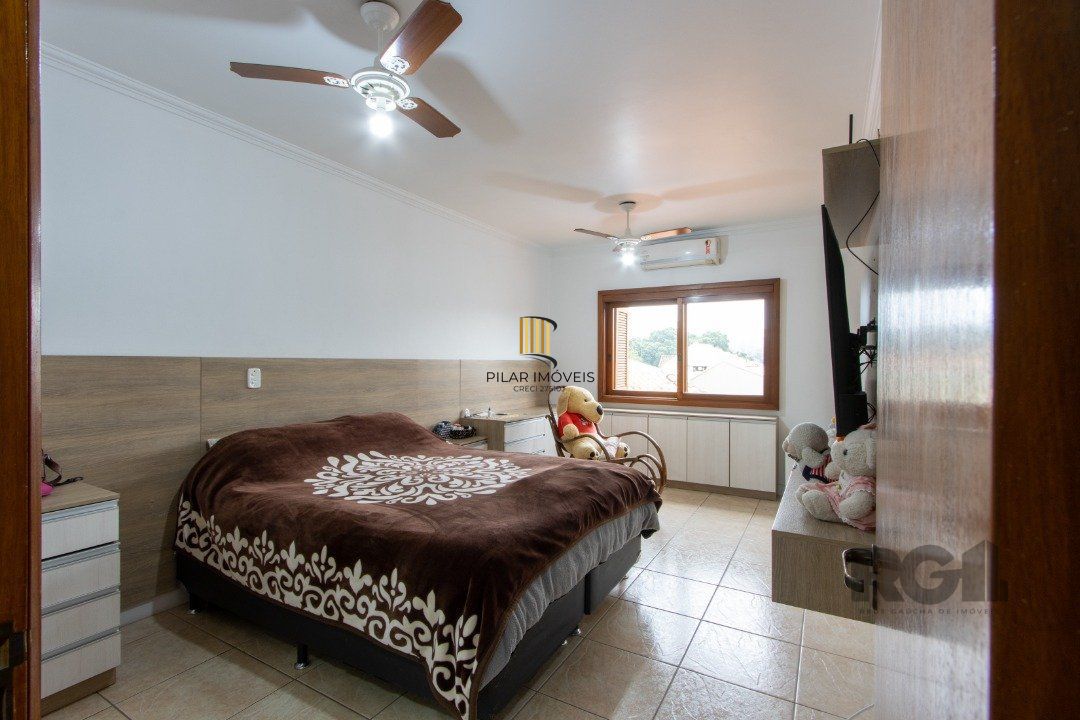 Casa 6 dormitórios no bairro Tristeza