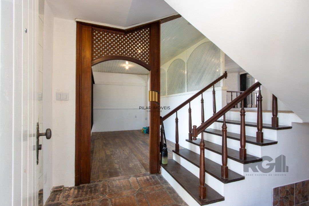 Casa para Venda - 337m², 3 dormitórios, sendo 1 suites, 3 vagas - Cristal