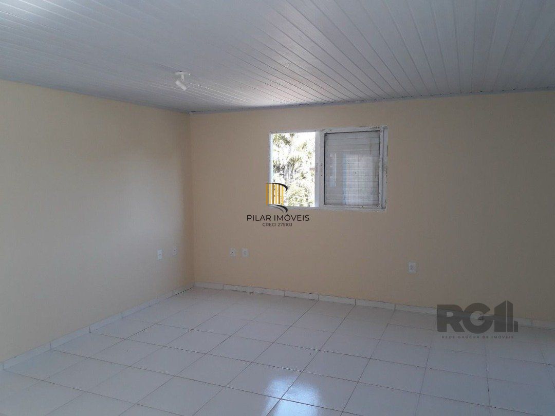 Oportunidade Imperdível: Prédio com 4 Apartamentos, Pátio e 2 Vagas de Garagem