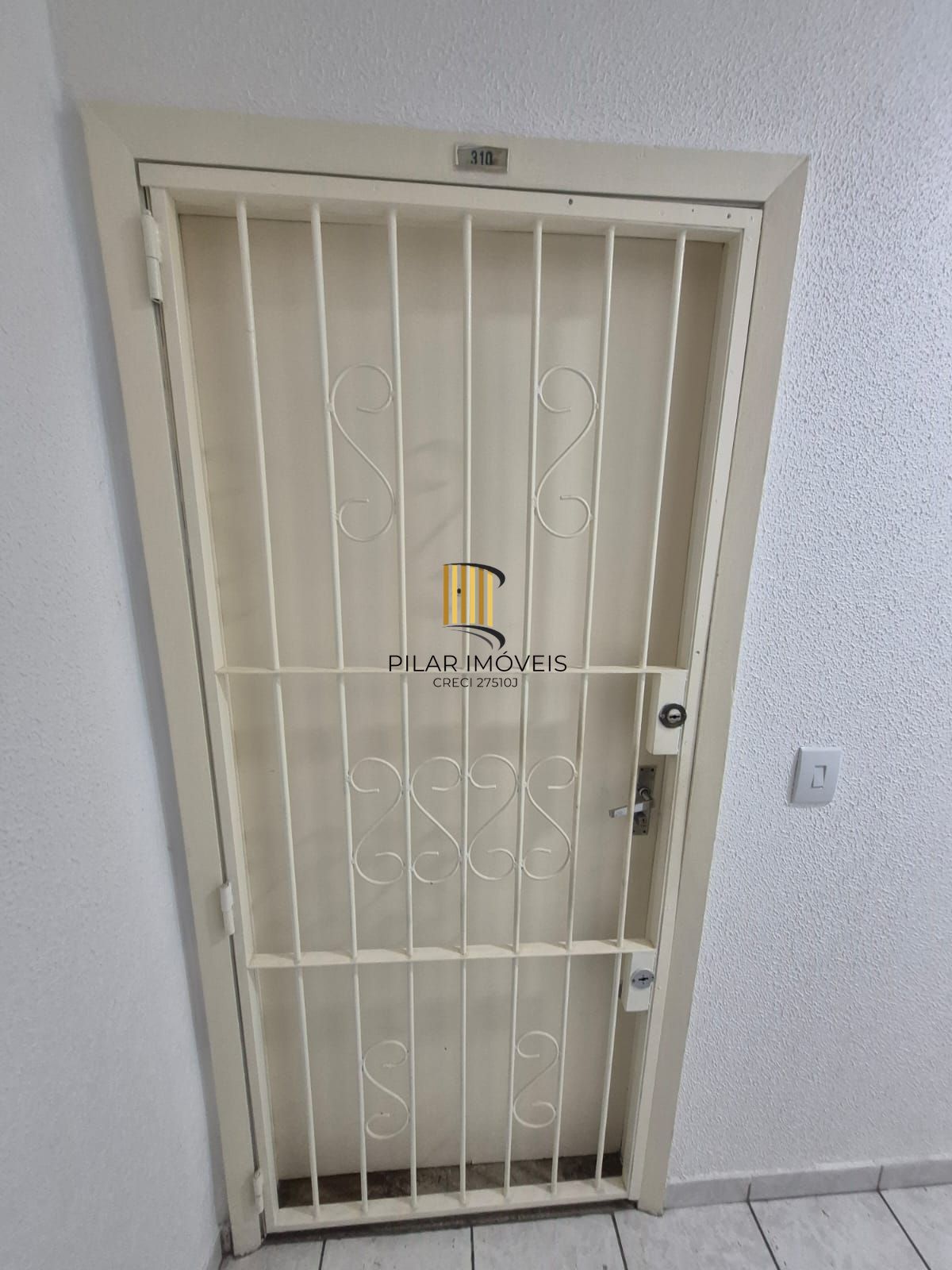 Apartamento com 2 dormitórios 2 Andar