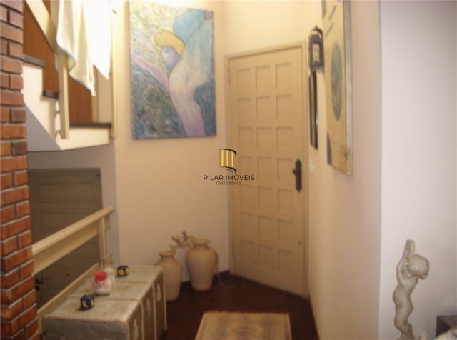 Casa para Venda - 238m², 4 dormitórios, sendo 1 suites, 2 vagas - Medianeira