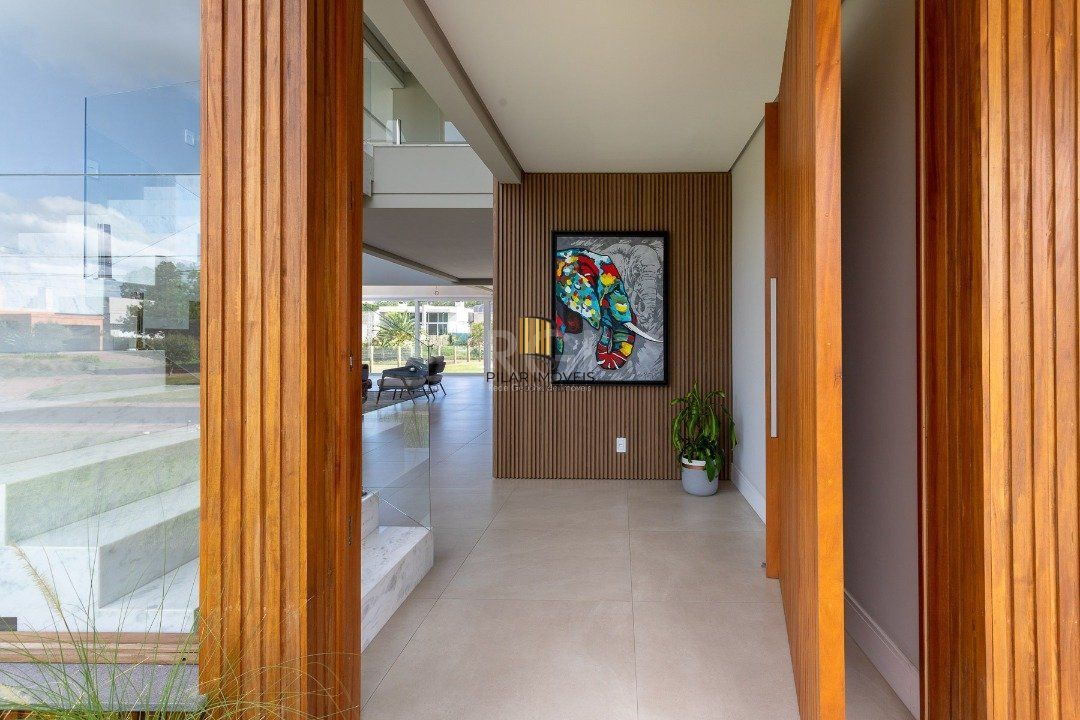 Casa Condominio para Venda - 380m², 3 dormitórios, sendo 3 suites, 6 vagas - Terra Ville