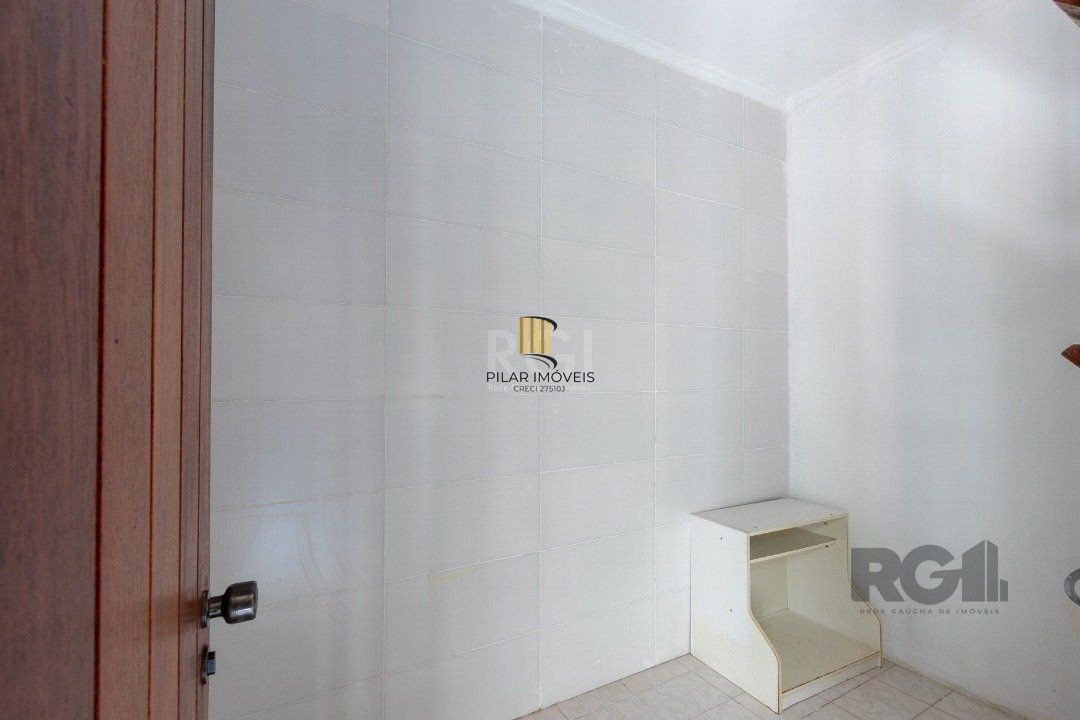 Casa em condomínio fechado para venda no bairro Jardim Isabel, com aproximadamente 197m² de área privativa,.