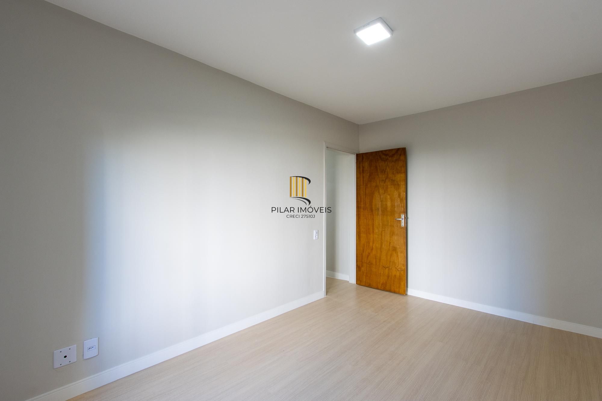 APARTAMENTO 2 DORMITÓRIOS, REFORMADO - BAIRRO TRISTEZA