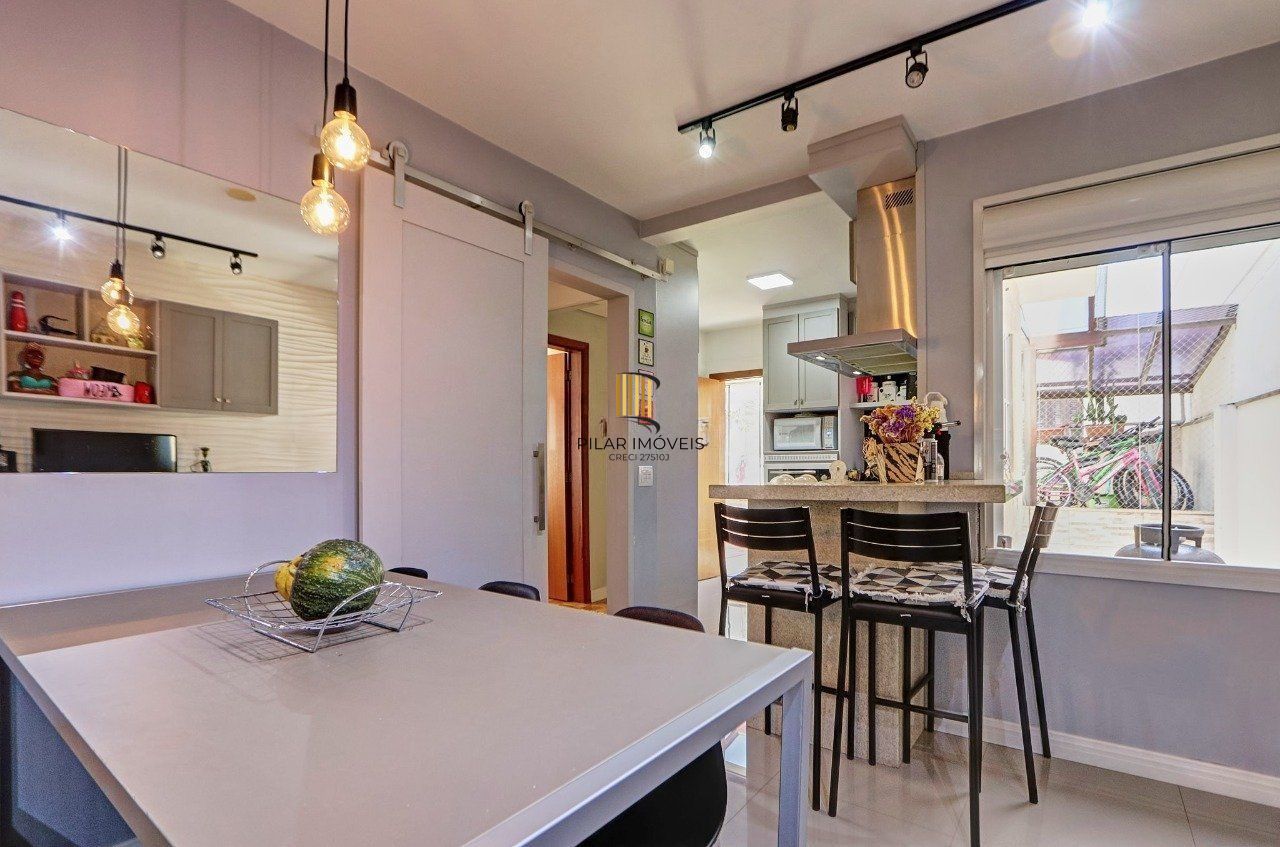 Casa térrea 2 dorm Zona Sul