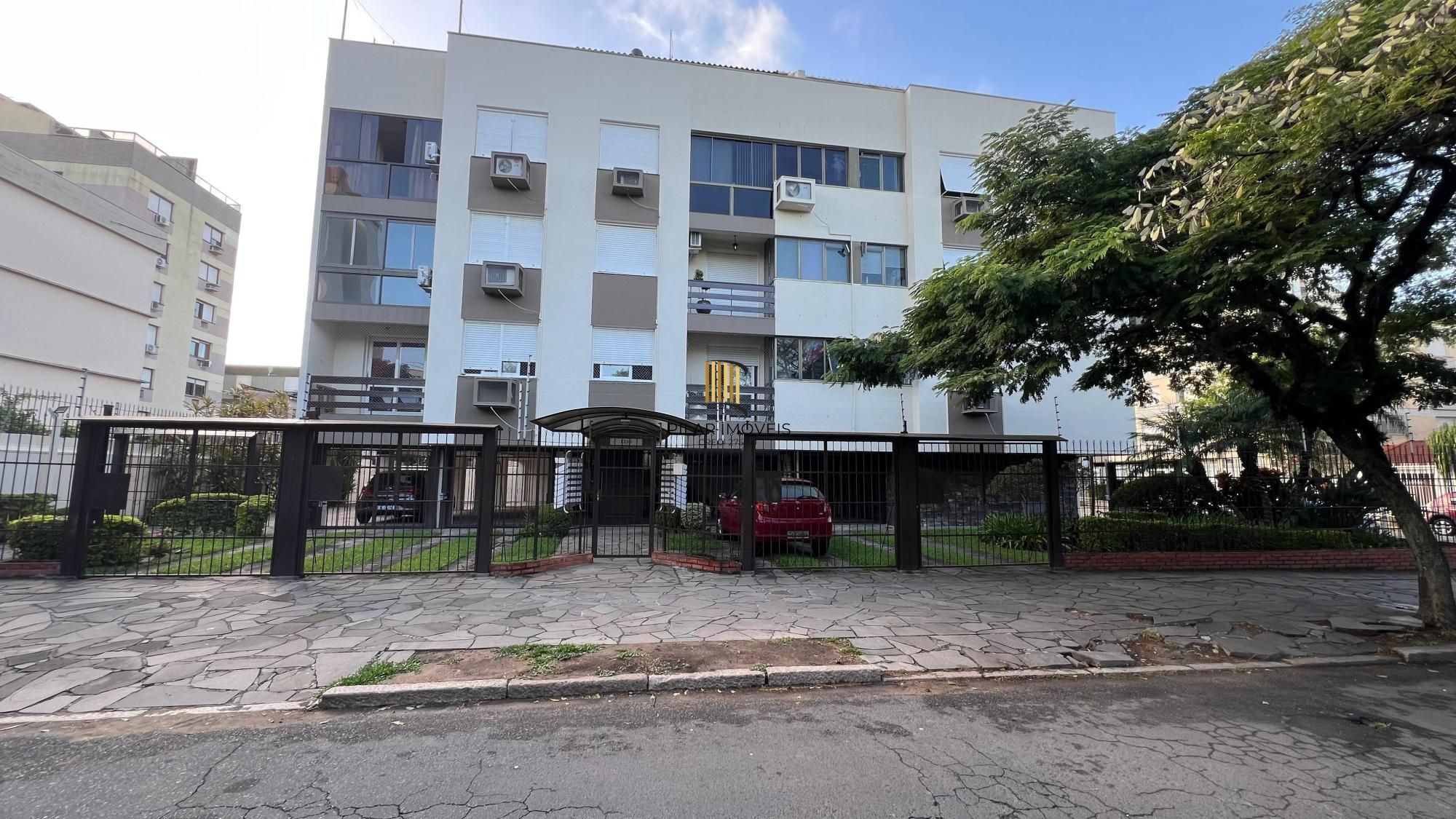 Cobertura no bairro Menino Deus com 01 dormitório sendo suíte