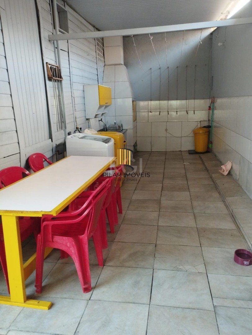 Casa 2 dormitórios no bairro Cavalhada