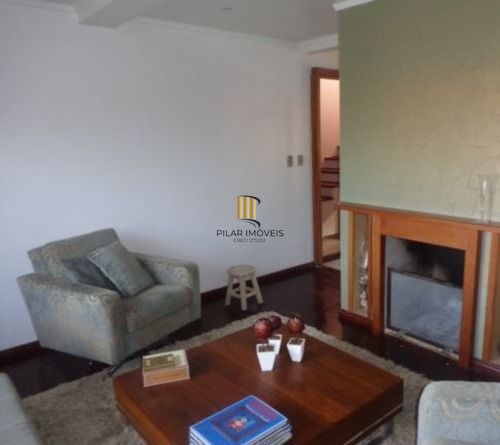 Casa 3 dormitórios no bairro Espírito Santo