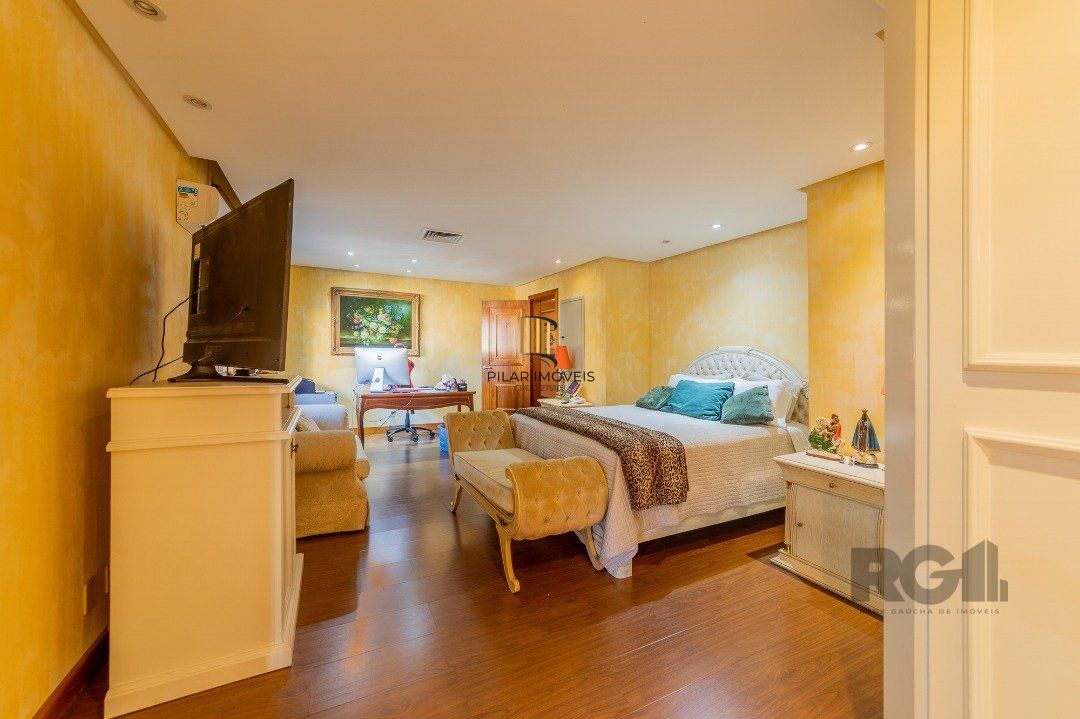 Apartamento 4 dormitórios no bairro Moinhos de Vento