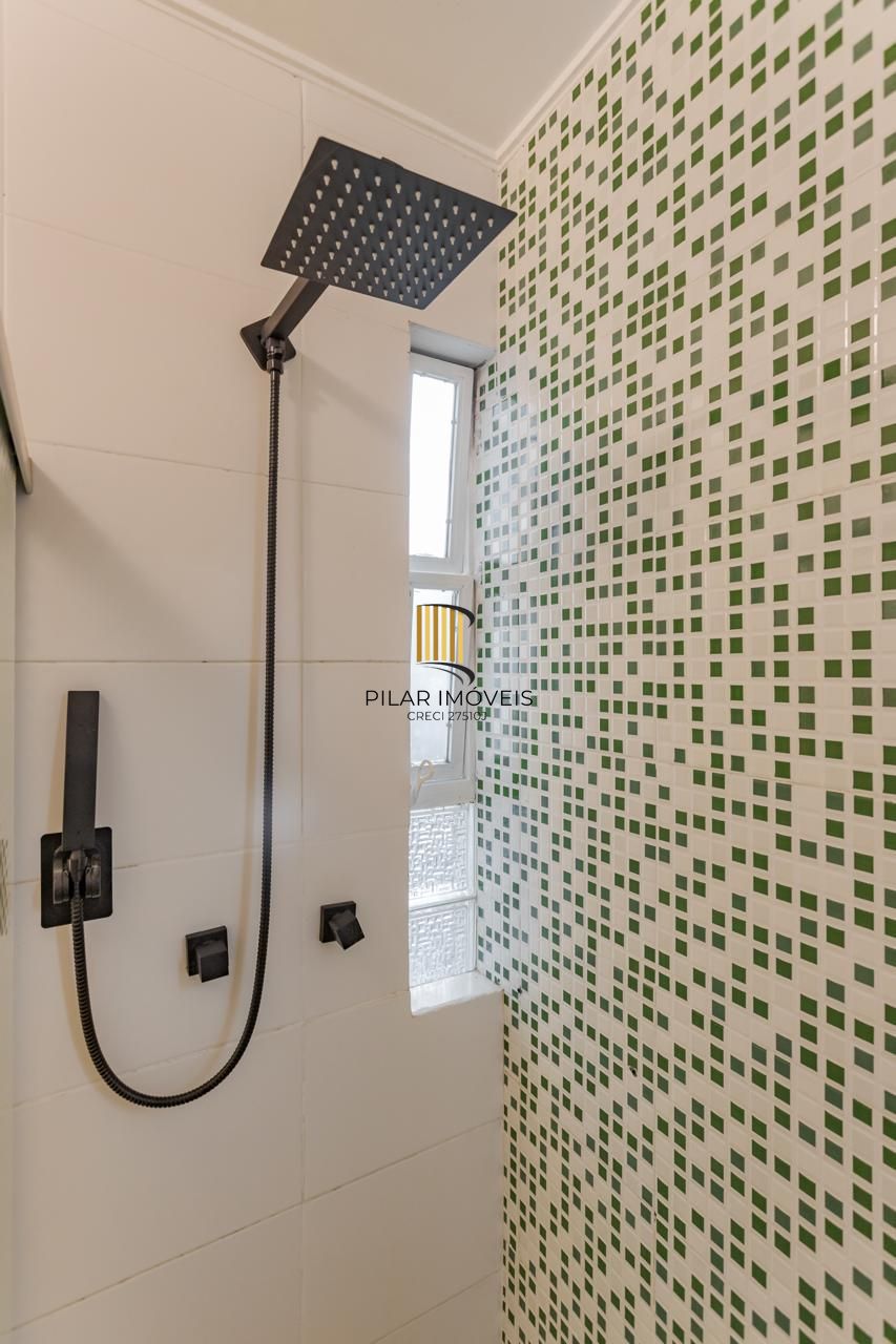 Casa de 3 dormitórios á venda no Jardim Lindóia em Porto Alegre