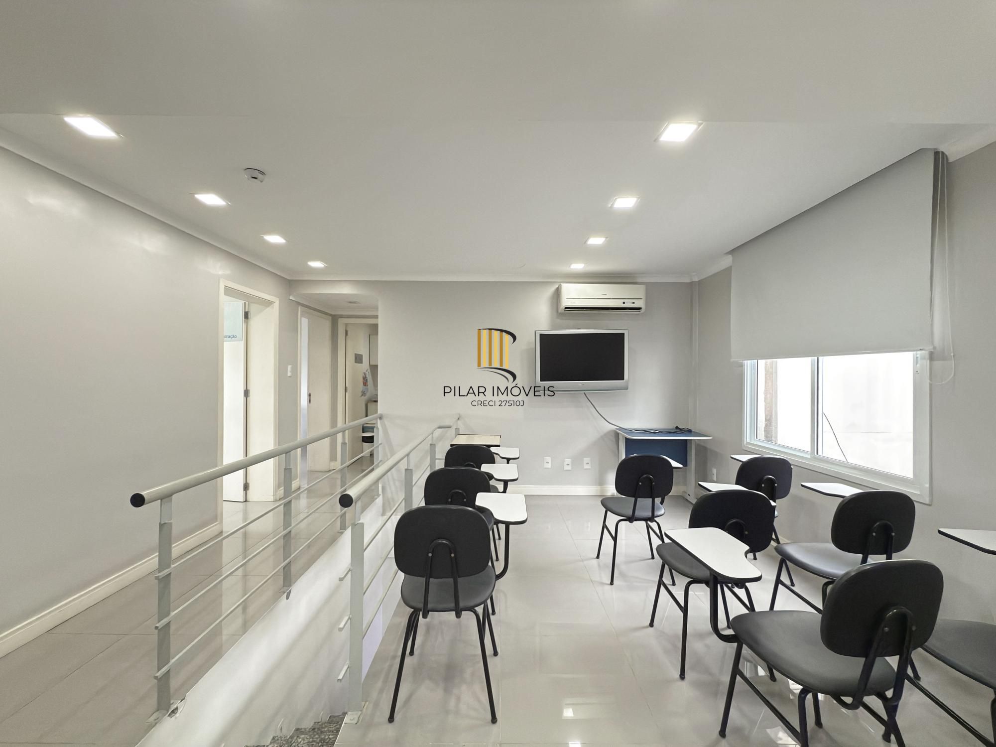 Excelente conjunto Comercial no Centro Histórico.