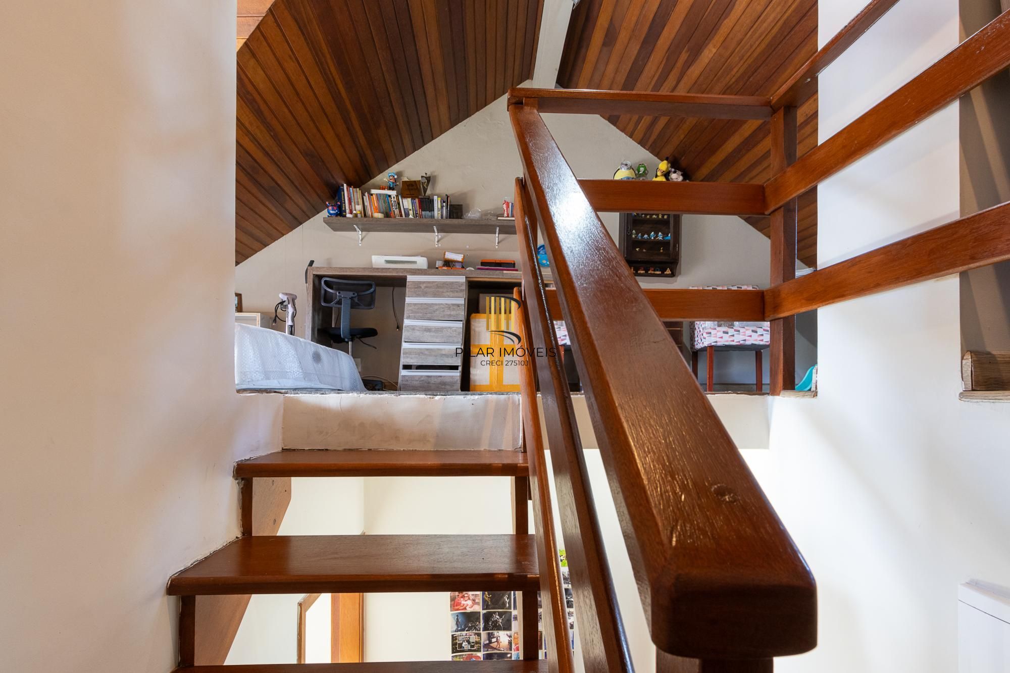 LINDA CASA NA HÍPICA