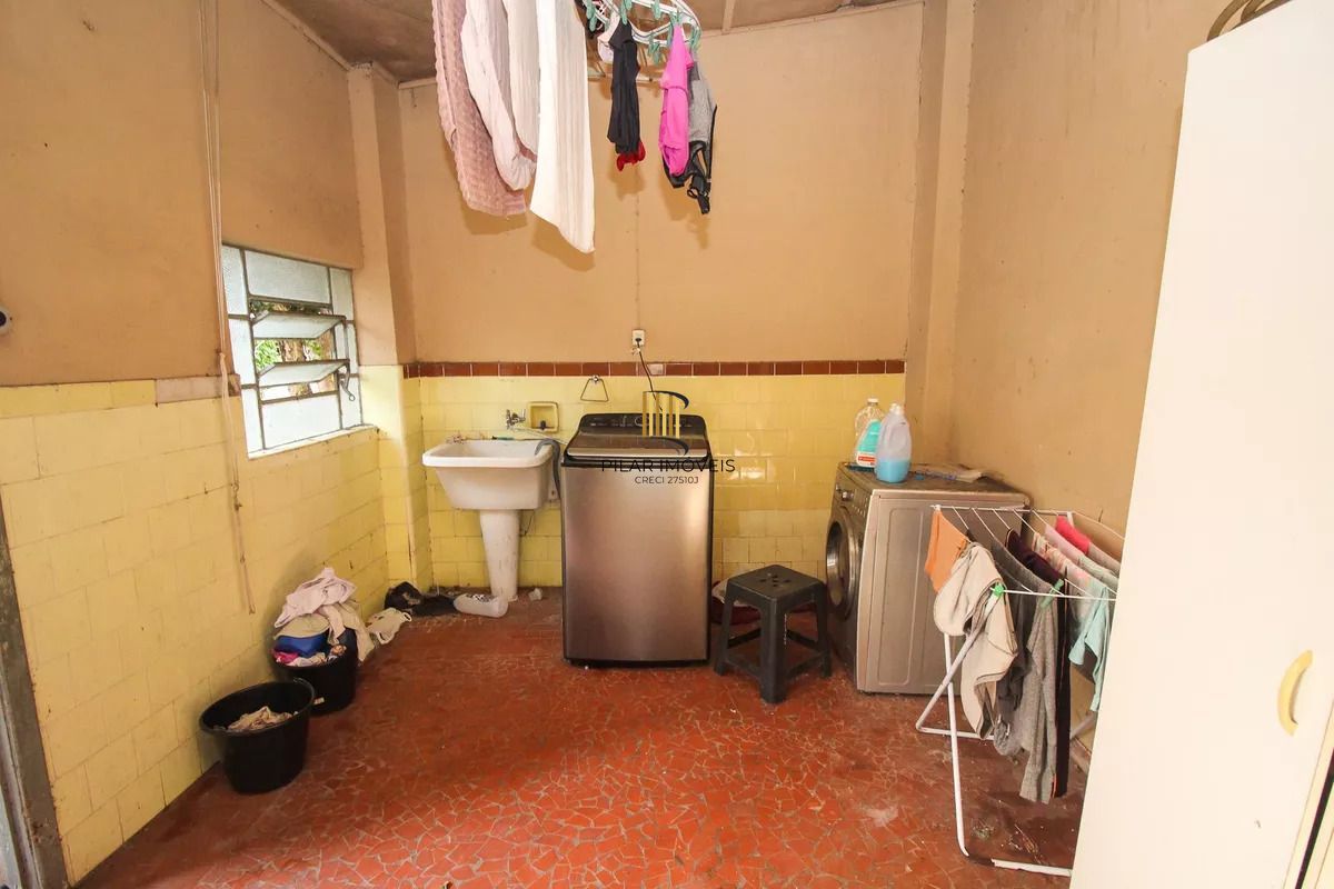 Imóvel com localização estratégica e versátil no coração do bairro Glória
