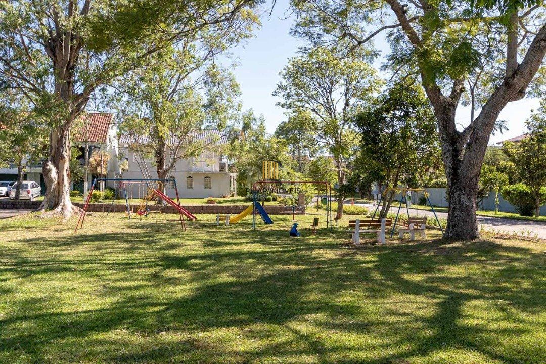 Casa Condominio para Venda - 300m², 4 dormitórios, sendo 2 suites, 2 vagas - Ipanema