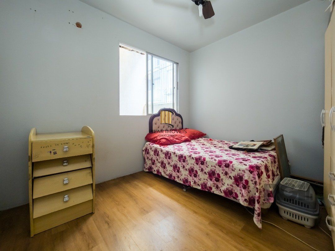 Casa para Venda - 210m², 3 dormitórios, sendo 1 suites, 2 vagas - Tristeza