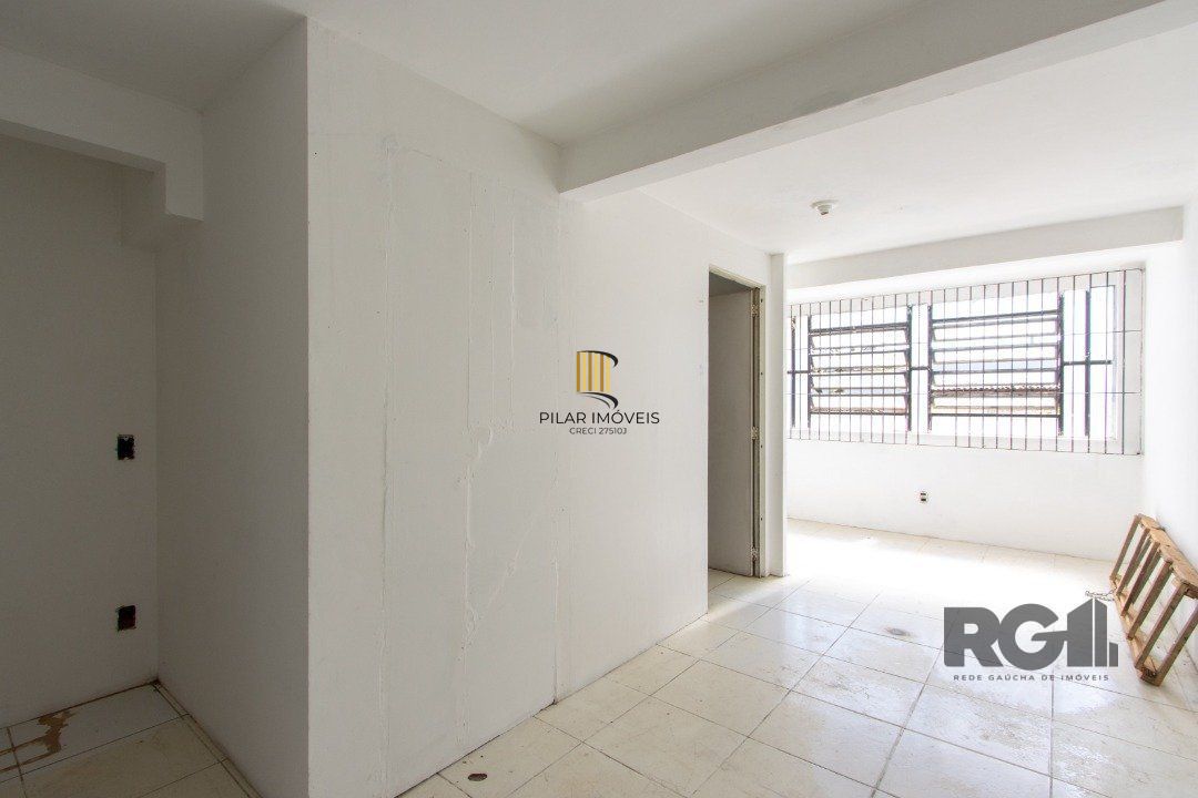 Loja para venda no bairro São João, com 160,50 m², 02 banheiros