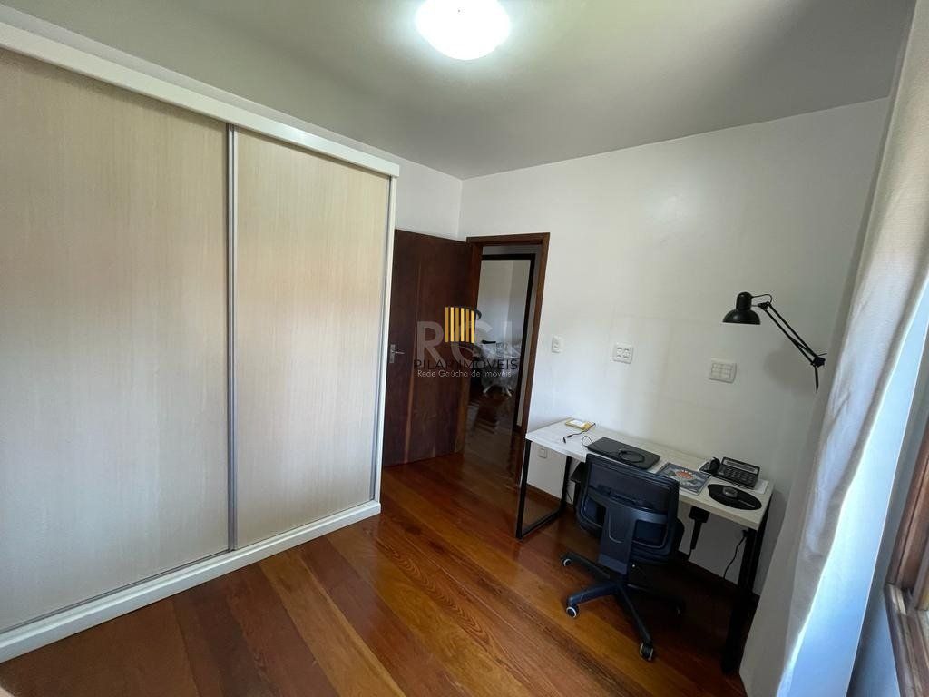 Casa 3 dormitórios no bairro Tristeza