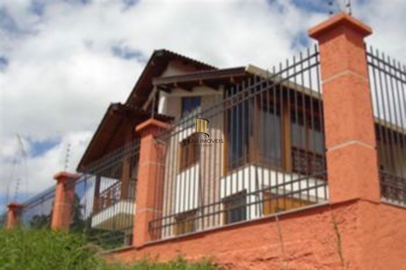 Casa para Venda - 270m², 3 dormitórios, sendo 1 suites, Vila Nova