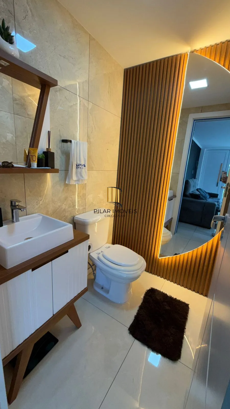 CASA TOTALMENTE MOBILIADA, 3 SUITE, 3 VAGAS - BAIRRO HIPICA