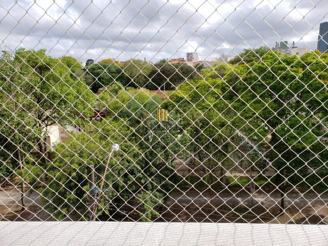 Apartamento à vendaa reformado, 2 quartos - Bairro São Geraldo