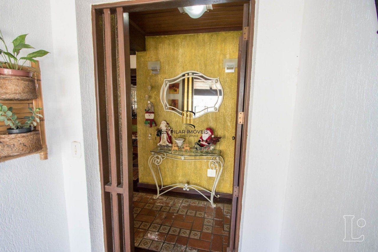 Casa para Venda - 238.68m², 4 dormitórios, sendo 1 suites, 4 vagas - Ipanema