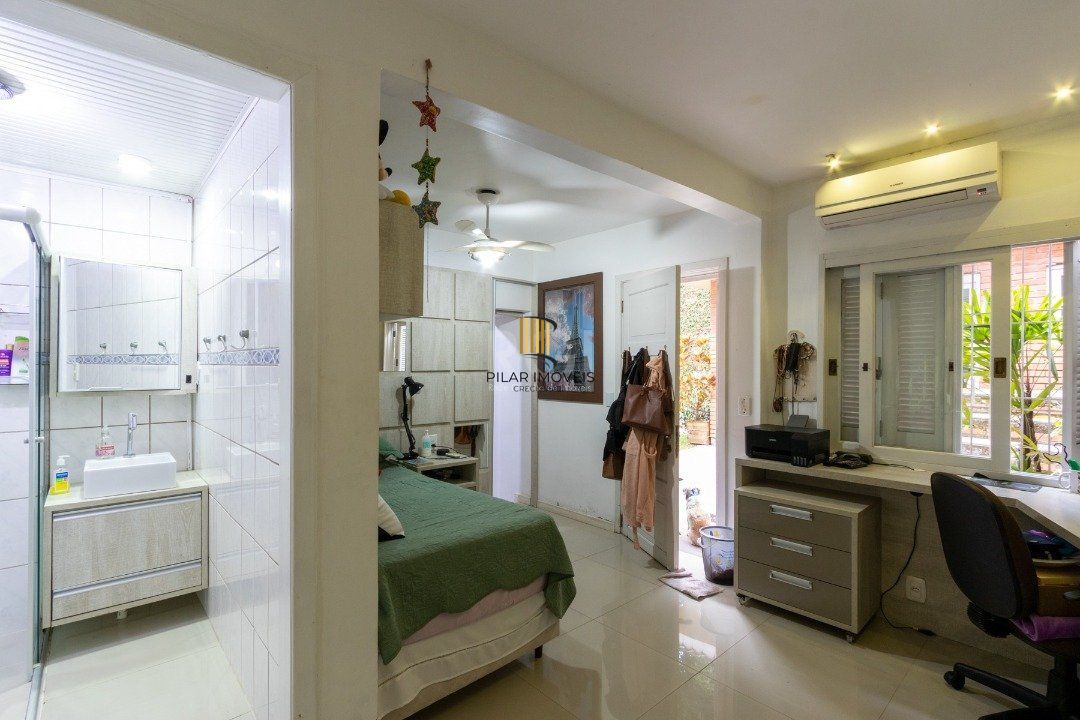 Casa para Venda - 300m², 4 dormitórios, sendo 2 suites, 4 vagas - Vila Assunção