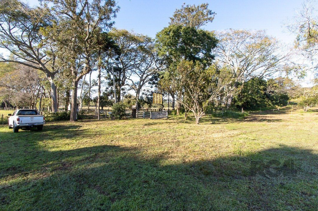 Terreno no bairro Itapuã