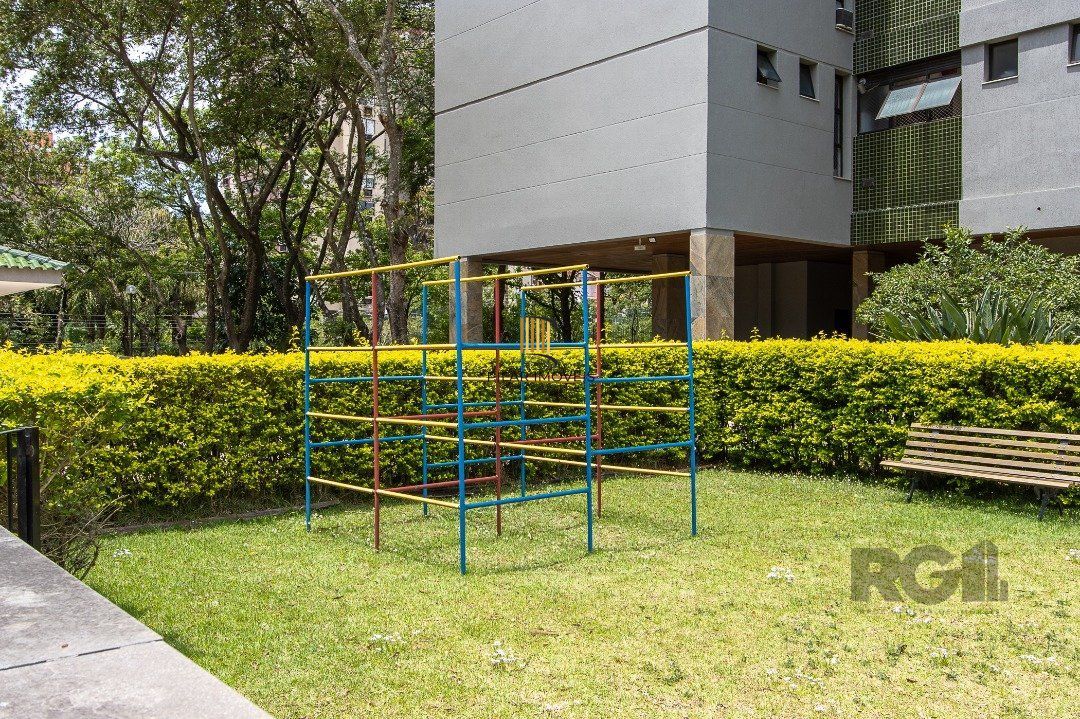 Cobertura para Venda - 209m², 3 dormitórios, sendo 1 suites, 2 vagas - Bela Vista