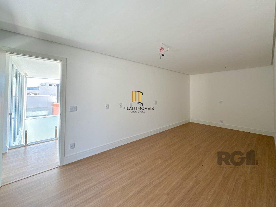 Casa Condominio para Venda - 300m², 4 dormitórios, sendo 4 suites, 2 vagas - Alphaville
