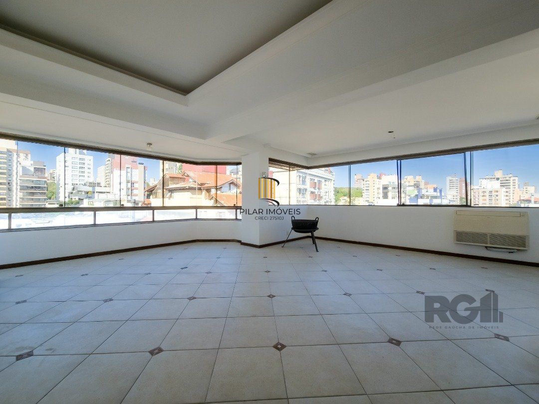 Cobertura com 222m² privativos, 3 quartos, 1 suite, lareira, piscina, 2 vagas no Bairro Rio Branco - Pilar Imóveis
