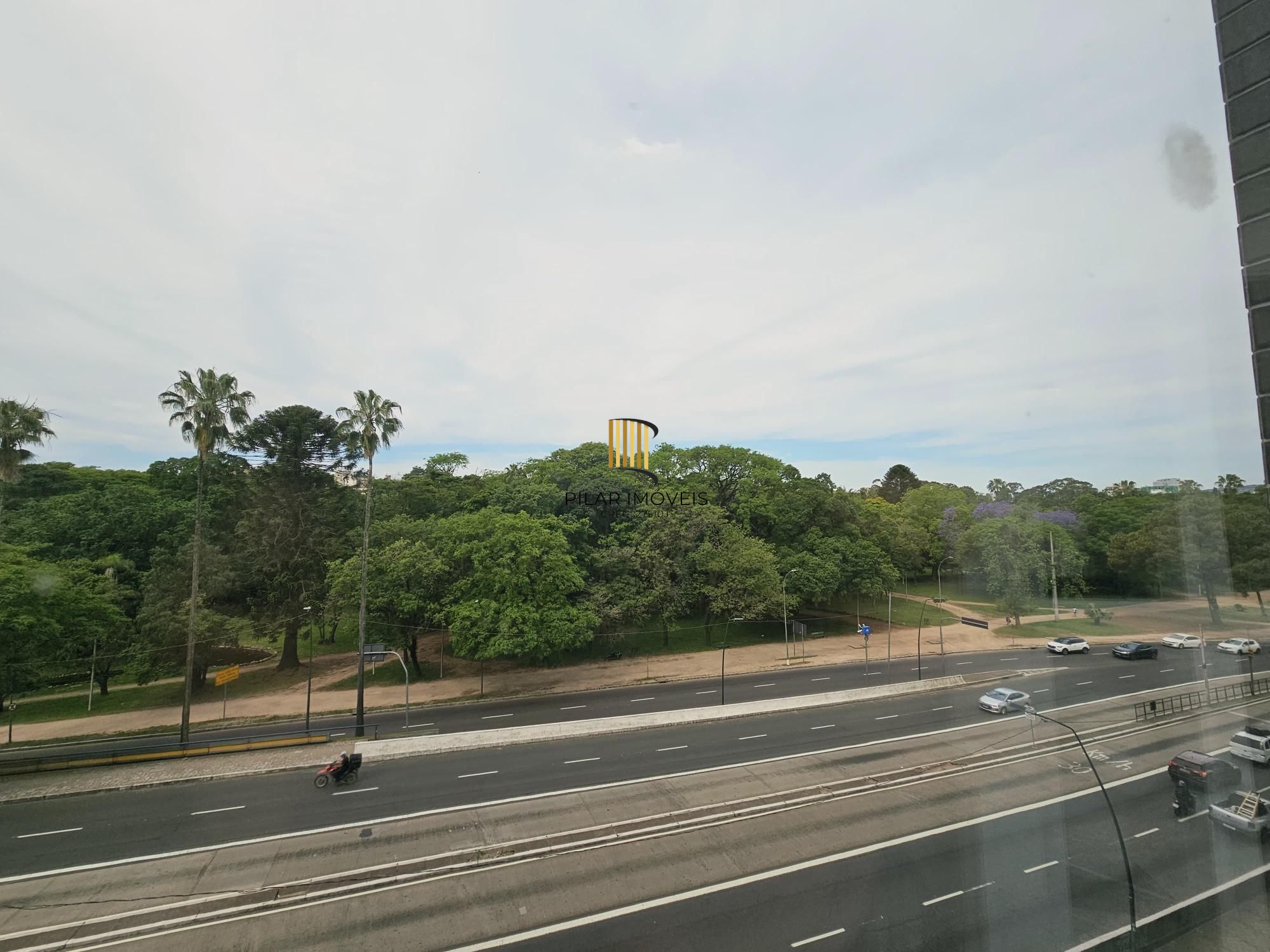 Apartamento mobiliado, 2 dormitórios, com vaga escriturada - Cidade Baixa