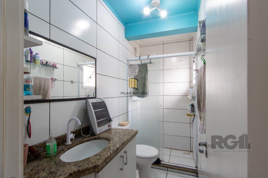 Casa 3 dormitórios no bairro Camaquã