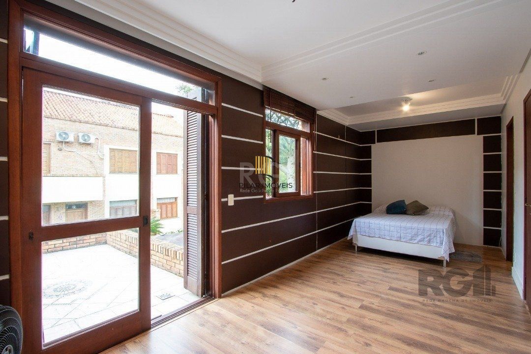 Casa Condominio para Venda - 170m², 3 dormitórios, sendo 1 suites, 2 vagas - Cavalhada