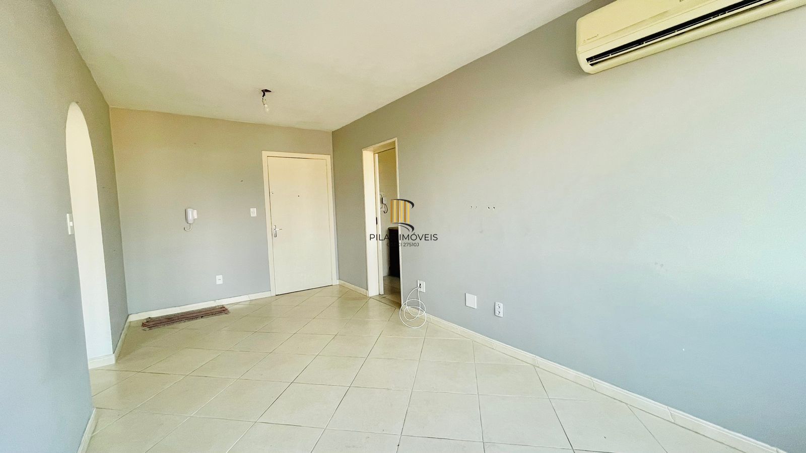 Apartamento de 2 dormitórios no Cristal