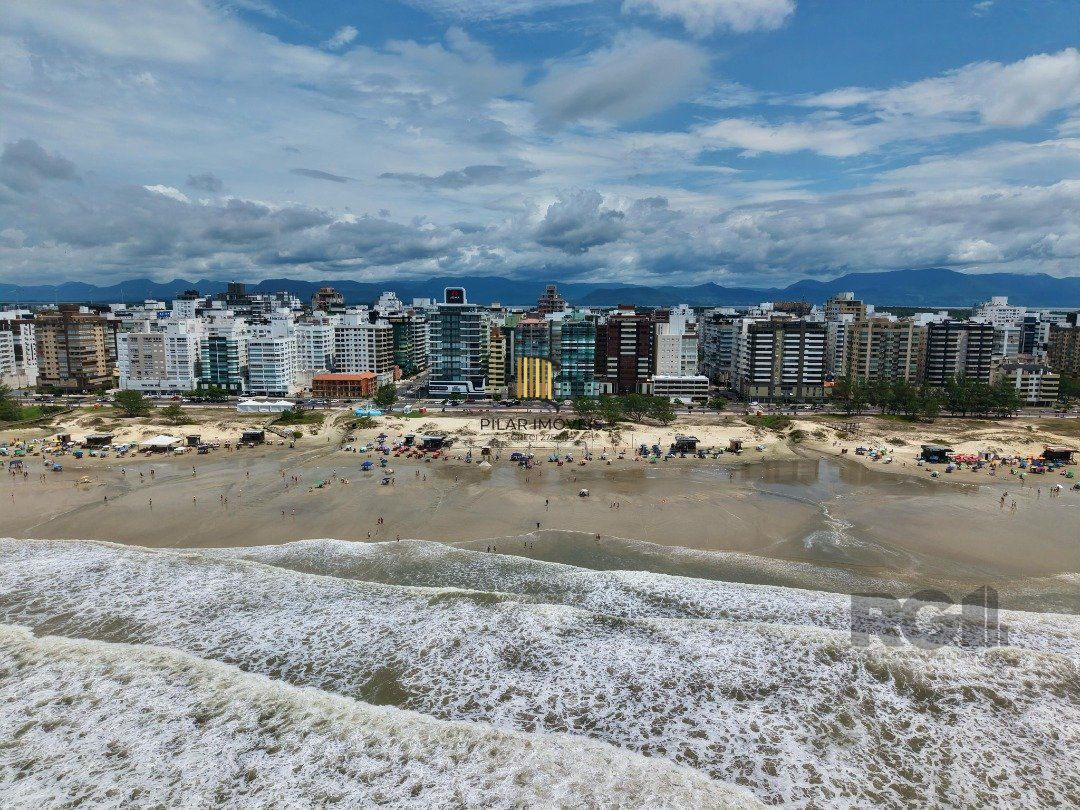 RARIDADE À VENDA  APARTAMENTO BEIRA MAR