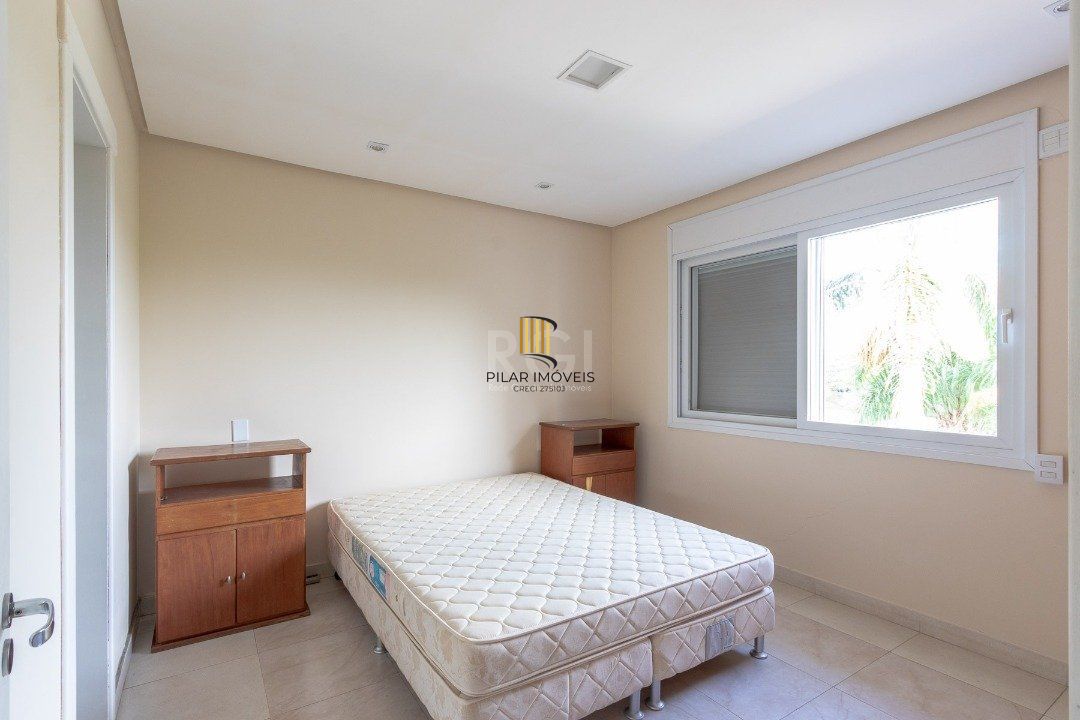 Casa de Condomínio 4 dormitórios no bairro Belém Novo