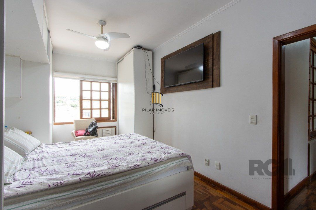 Casa para Venda - 440m², 3 dormitórios, sendo 1 suites, 2 vagas - Santa Tereza