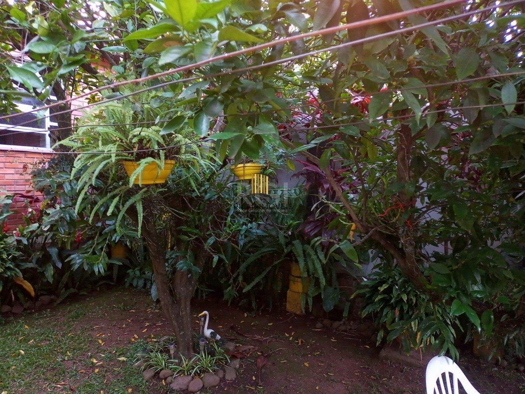 Casa para Venda - 220m², 3 dormitórios, sendo 1 suites, 1 vaga - Camaquã