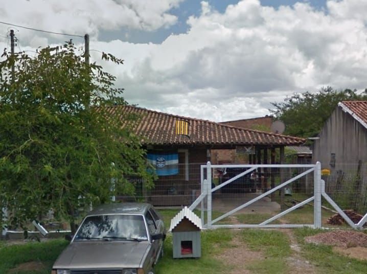 Casa 2 dormitórios no bairro Ponta Grossa