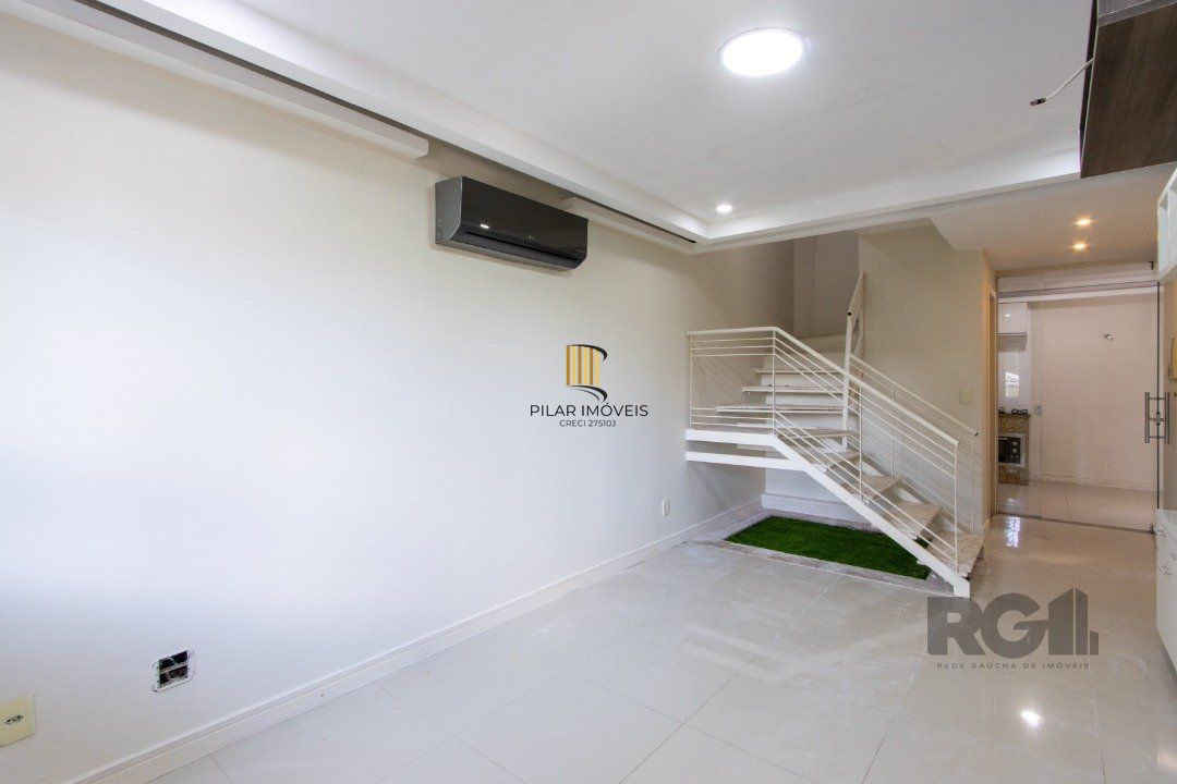 Casa Condominio para Venda - 132.48m², 3 dormitórios, sendo 1 suites, 2 vagas - Nonoai