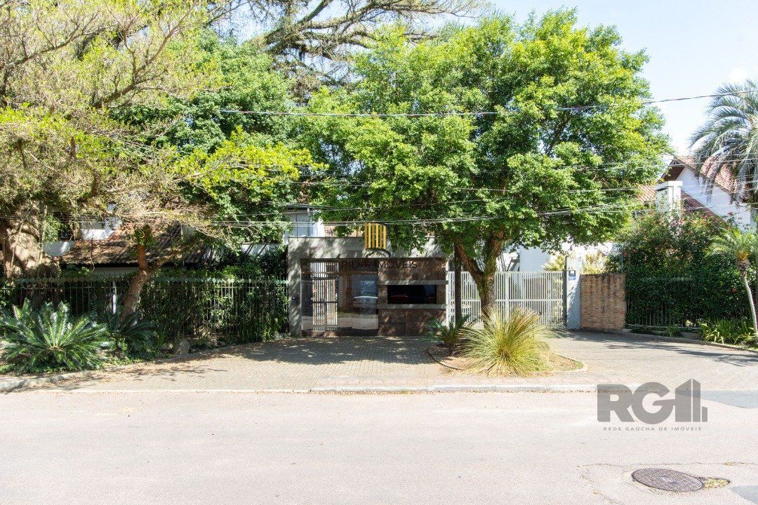 Casa de Condomínio 3 dormitórios no bairro Pedra Redonda