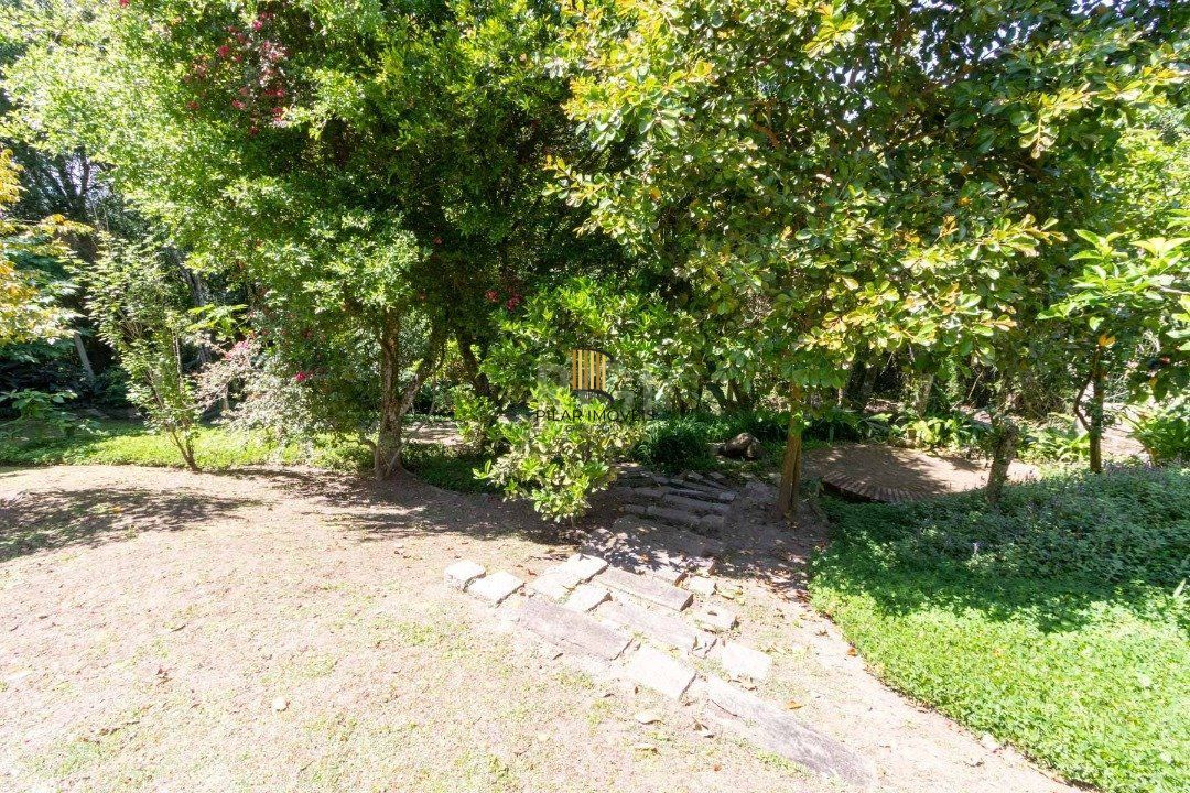 Casa para Venda - 352.19m², 4 dormitórios, sendo 1 suites, 4 vagas - Belém Novo